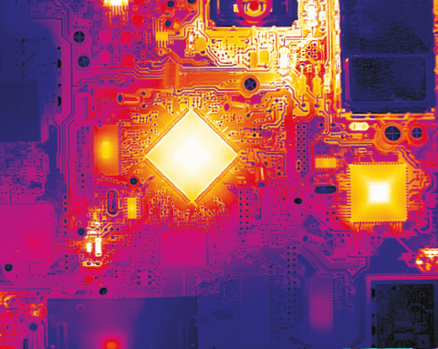 Imagen térmica de una placa de circuito impreso. 
