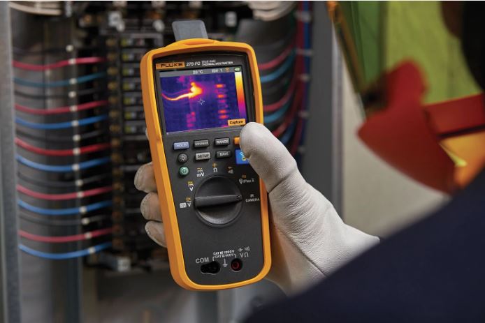 Multimeter with built in thermal imager